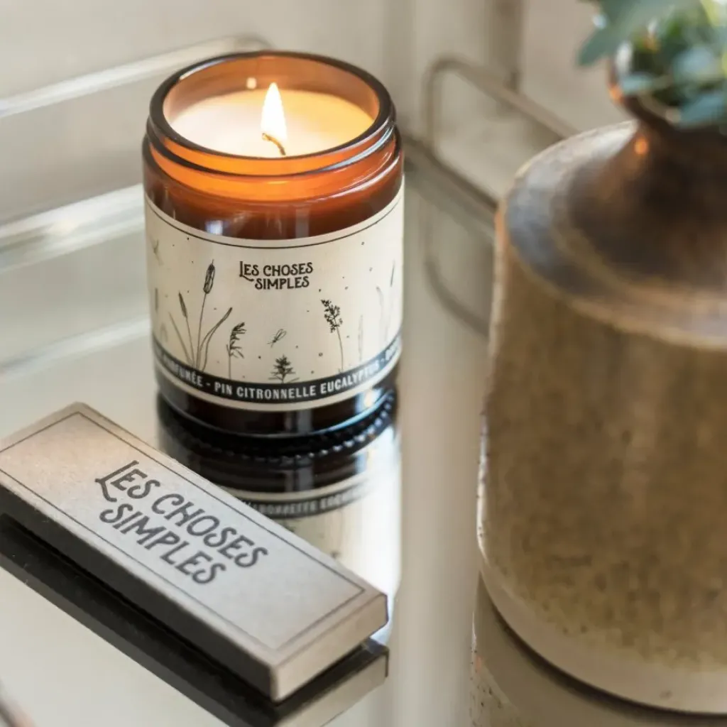 Les Choses Simples Bougie Pin-Citronnelle-Eucalyptus - Fashion