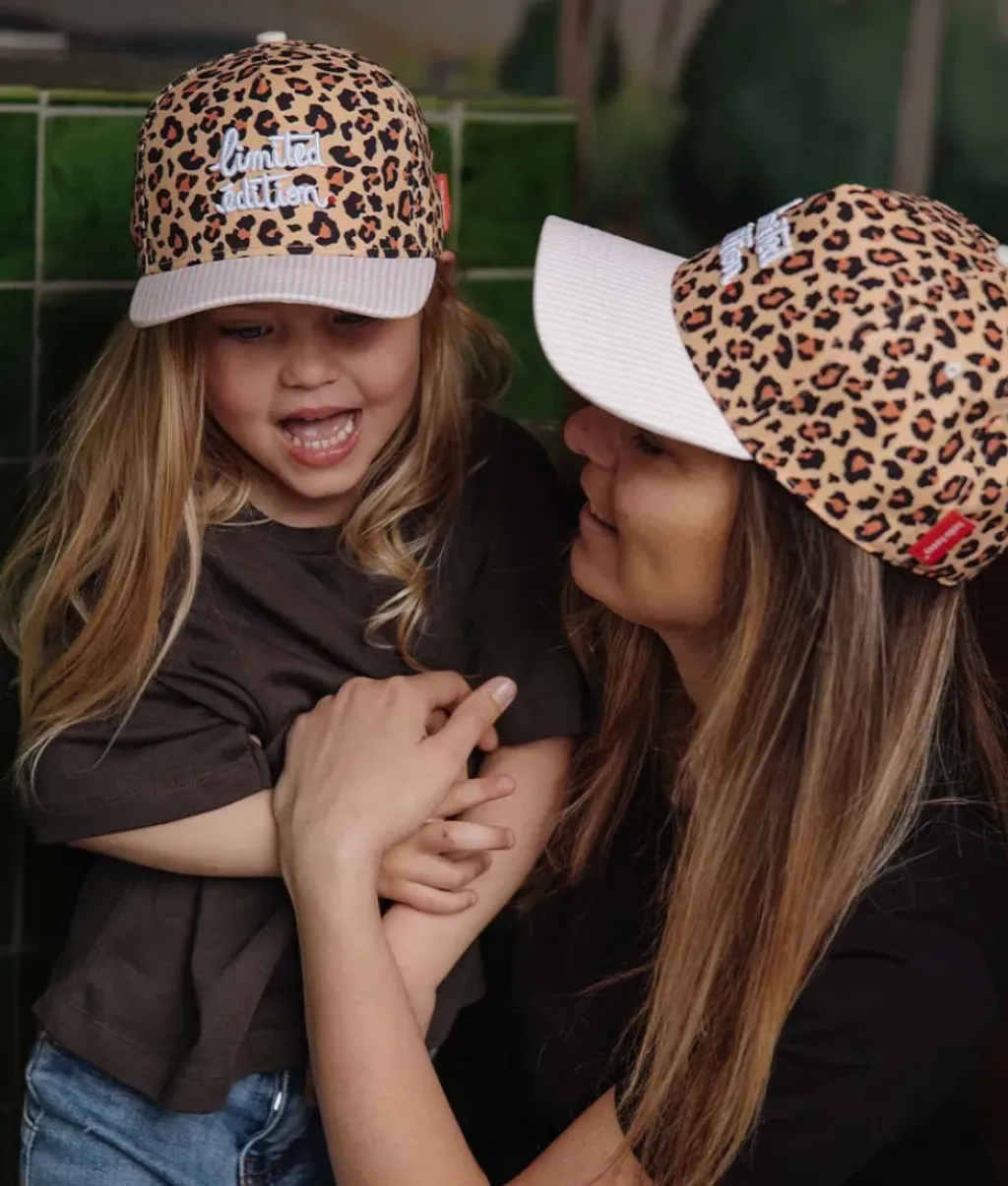 Hello Hossy Casquette Mums Léopard Rayé Écru - Fashion