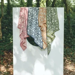 Apaches Collections Foulard Latika Coeurs Châtaigne - Online