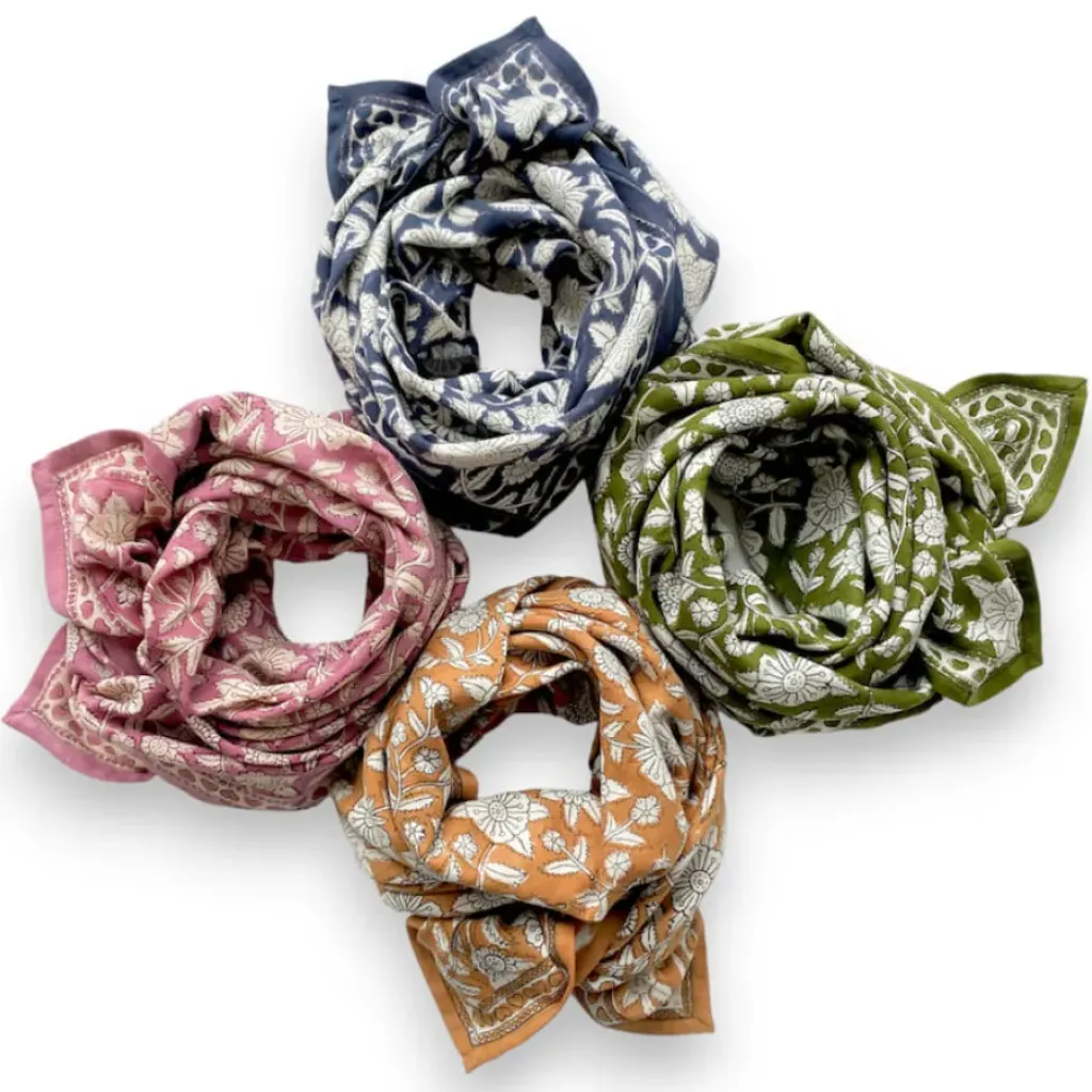 Apaches Collections Foulard Latika Coeurs Châtaigne - Online
