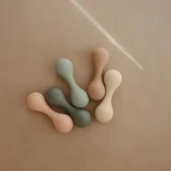 Mushie Hochet Silicone Blush - Hot