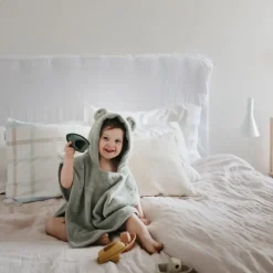 Mushie Poncho Ourson Vert - Clearance