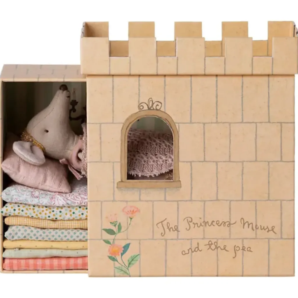 Maileg Souris Petit Pois dans son Château - Online